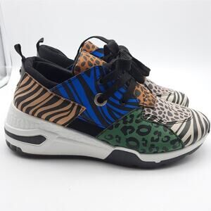 Animal Print Lace Up Fashion Sneakers Size 9